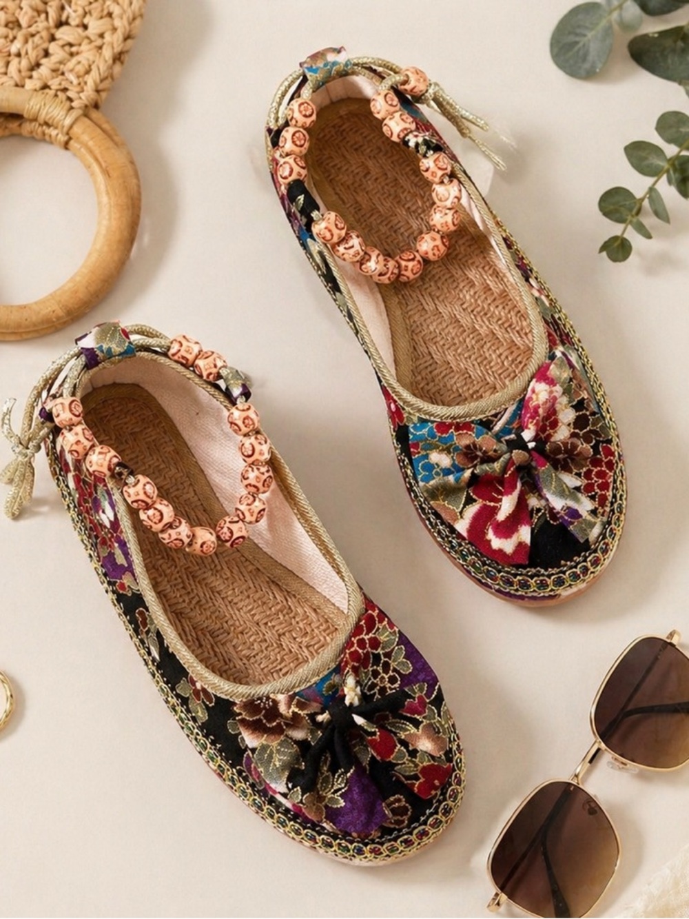 Boho Floral Beaded Flats NWOT Slip On Resort Festival Ballet Shoes 39